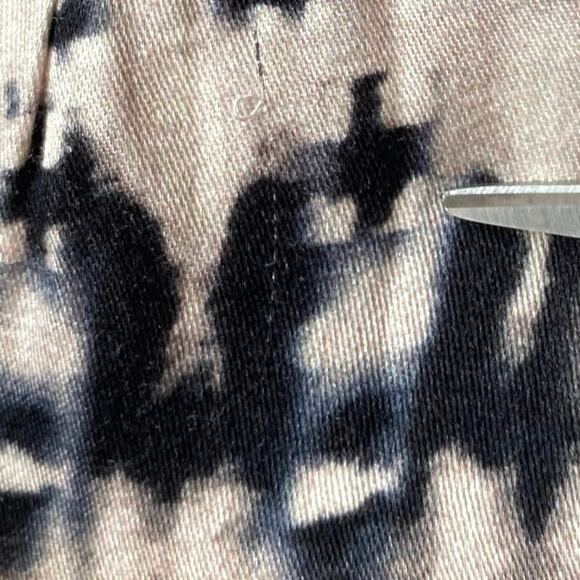 LAVENDER BROWN Ikat Print Belted Wide Leg Flutter Sleeve Jumpsuit Size M Black - Picture 10 of 13